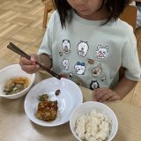 お箸の持ち方　おさらい