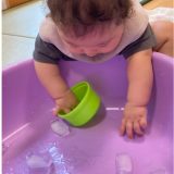 ひんやり氷の感触遊び